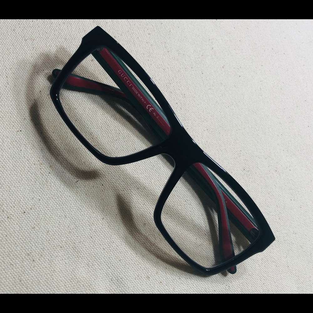 Gucci Glasses😜 Great condition‼️ Men or Women